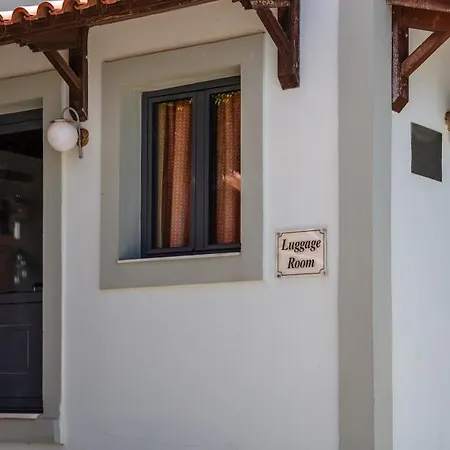 Koni Village فندق Stalida